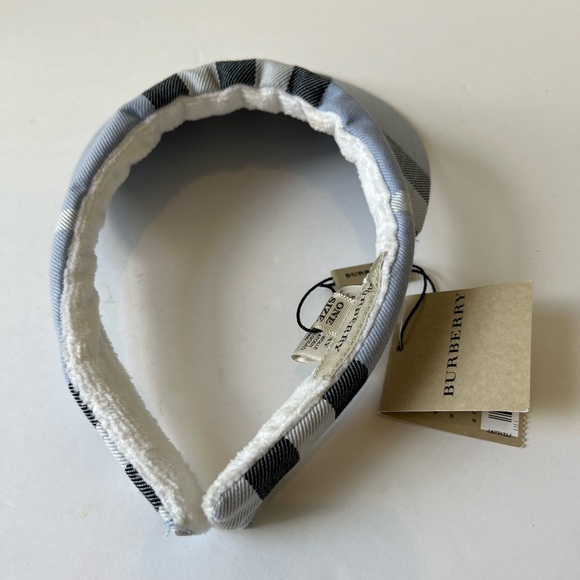 BURBERRY SUN VISOR IN CLASSIC BLUE PLAID | NEW WITH TAGS - Picture 3 of 6